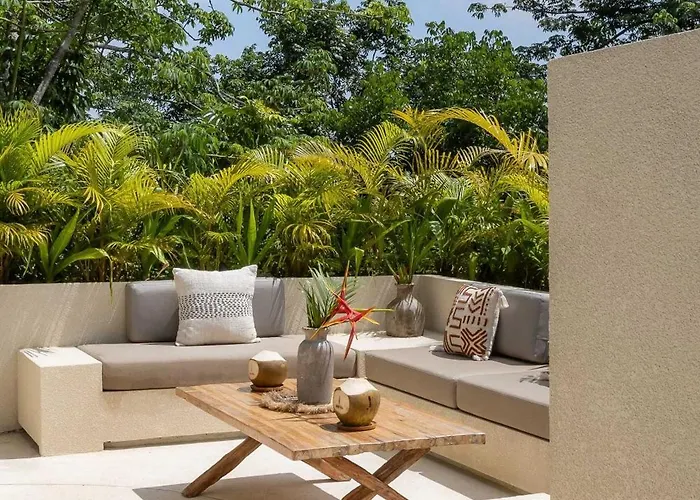Villa Bebas - Uluwatu, Bali