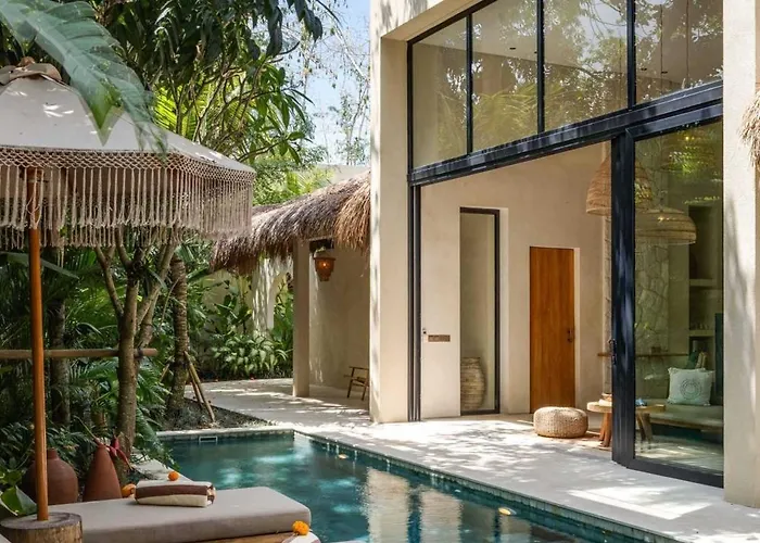 Bebas - Uluwatu, Bali