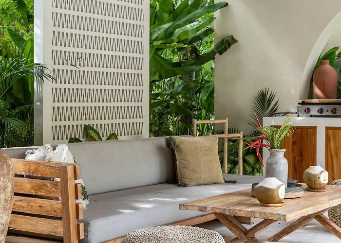 Villa Bebas - Uluwatu, Bali *