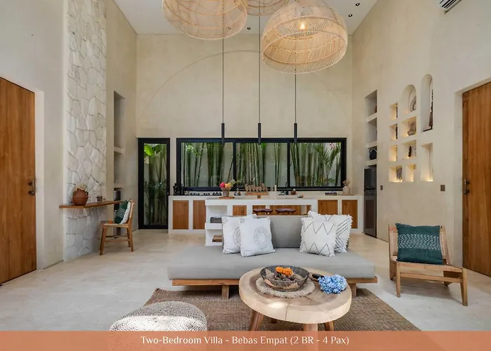 Bebas - Uluwatu, Bali Uluwatu (Bali)