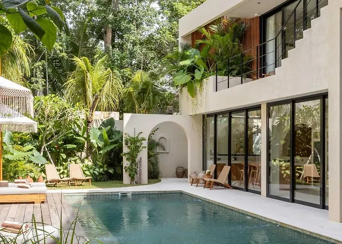 Bebas - Uluwatu, Bali *